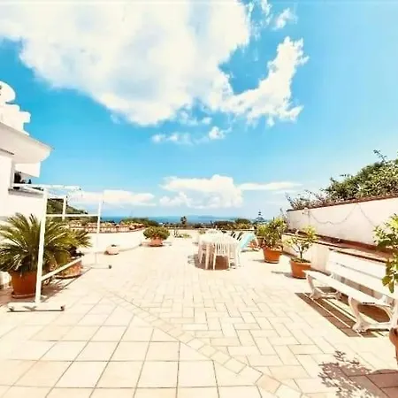 Апартаменты Vista Mare E Castello-minimo 7 Notti Искья